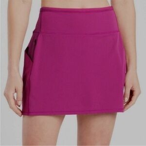 Athleta Action Skort in Dobby 14.5” Fuschia size Medium